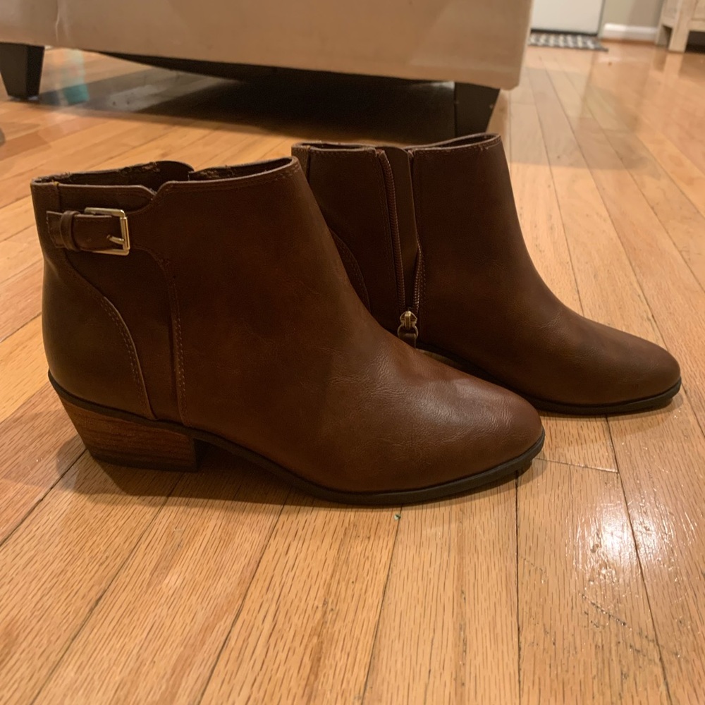 New w tags - Dr Scholl’s booties